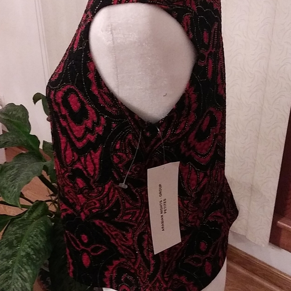 Top - Picture 3 of 6